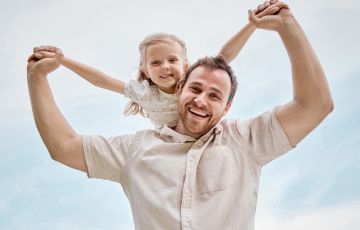 لماذا يُحتفل بعيد الأب في شهر يونيو؟