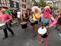 People play drums during a demonstration in Bayonne, south-west France on August 24, 2019, on the sidelines of the annual G7 Summit attended by the leaders of the world's seven richest democracies. GAIZKA IROZ / AFP
