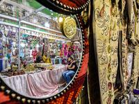This picture taken on September 2, 2019 shows a view of stalls at the Mosul International Shopping Festival in Iraq's northern city.  Zaid AL-OBEIDI / AFP