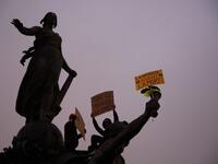 Trains cancelled, schools closed: France scrambled to make contingency plans on for a huge strike against pension overhauls that poses one of the biggest challenges yet to French President's sweeping reform drive. Thomas SAMSON / AFP