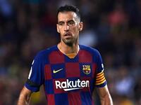 الإسباني سيرجيو بوسكيتس (برشلونة) وقيمته الحالية 35 مليون يورو بخسارة 40 مليون يورو