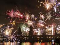 Fireworks explode over the river Spree and the Oberbaumbrücke bridge in Berlin, Germany, on January 1, 2020, to welcome the new year. Paul Zinken / dpa / AFP