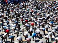 سورة الفتح: تلا الشيخ الحافظ فروح مشتوار سورة الفتح في أول صلاة جمعة تخليدًا لذكرى غزو إسطنبول.
