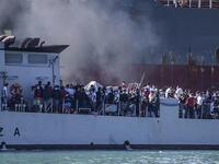 Banksy's rescue boat (Twitter)