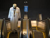A delegate arrives at the United Nations September 22, 2020 for the 75th General Assembly of the United Nations which is mostly virtual due to the covid-19 pandemic in New York. UN Secretary-General Antonio Guterres urged the world to prevent a Cold War between the United States and China and halt conflicts so it can focus on the covid-19 pandemic. TIMOTHY A. CLARY / AFP