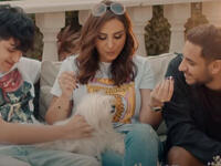 Egyptian singer Angham released a new music video titled Waddouni And Ommi (Take Me To My Mum)