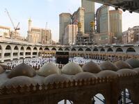 Immunised pilgrims in Mecca