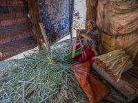 papyrus craft still common in the village of Al-Qaramus