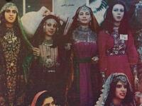 These are traditional afghan clothes, not the demonic outfits the Taliban is desperately trying to impose 