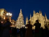 The World Wears Christmas Spirit Despite Omicron Fears