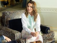 الملكة رانيا تتوهج بالوردي والأخضر الفاتح في أحدث ظهور لها في نيويورك