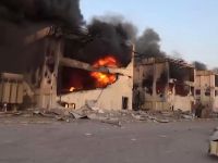 Israeli strikes pound Hodeida port