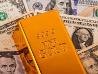 الذهب يكسر حاجز 3800 دولار للأونصة لأول مرة