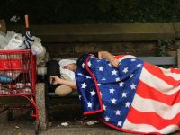 إغلاق الحكومة تسبب في طوابير طويلة أمام بنوك الطعام المحلية