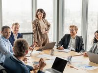 حكم بالانجليزي عن النجاح والمثابرة