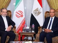 القاهرة وطهران تبحثان تعزيز العلاقات الثنائية والملف النووي