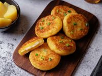 بان كيك البطاطا بالجبنة