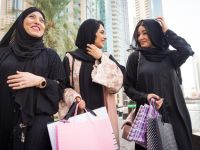 تفسير حلم شراء عباية جديدة للمرأة المتزوجة