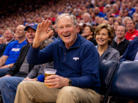  الرئيس الأمريكي الأسبق جورج دبليو بوش