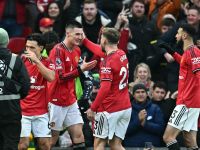 كاريك يشيد بثنائي يونايتد الشاب بعد الفوز الدرامي على فولهام