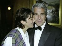 ماكسويل: لن أفصح عن الملفات قبل عفو ترامب 