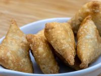 سمبوسة بالبطاطس: وجبة خفيفة ولذيذة لشهر رمضان