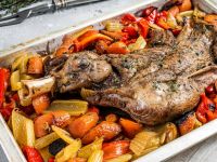 فخذ الخروف المشوي بالفرن