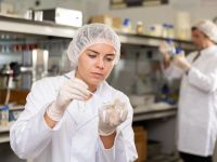 منشأة حضانة النباتات على سطح المريخ