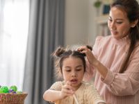 تسريحات عيد الفصح للأطفال: أناقة بسيطة بلمسة ربيعية