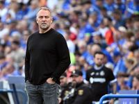 برشلونة يراقب 8 صفقات محتملة