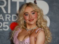 لندن، المملكة المتحدة – 1 مارس 2025: حضرت سابرينا كاربنتر حفل جوائز بريت 2025 في فندق إنتركونتيننتال في منطقة The O2 في لندن، إنجلترا.