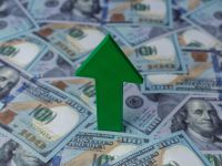 ارتفاع الدولار بعد خطاب دونالد ترامب بشأن إيران