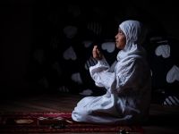 تفسير حلم ثوب الصلاة للمتزوجة لابن سيرين