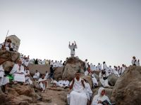 Millions gather at Arafat for spiritual climax of Hajj 2026