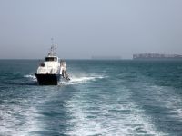 Ships in Hormuz 