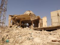آثار الدمار في أحد المباني الدينية بقطاع غزة وسط استمرار عمليات الهدم والتدمير.