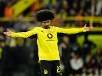 كريم أديمي نجم بوروسيا دورتموند الألماني الذي أصبح قريباً من برشلونة
