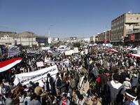 Yemenis take part in a demonstration calling for the Saudi-led coalition's blockade to be lifted, on Nov. 13, 2017, in the rebel-held capital Sanaa. 

The coalition shut down Yemen's borders on November 6 in response to a missile attack by Huthi rebels that was intercepted near Riyadh airport.

(MOHAMMED HUWAIS / AFP)