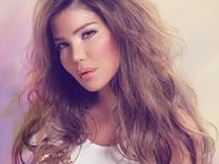 مي حريري: لم يتجاوز عمر الفنانة مي حريري 15 عندما تزوجت للمرة الأولى قبل الدخول إلى عالم التمثيل، ثم انفصلت عن زوجها بعدما أنجبت طفلة.