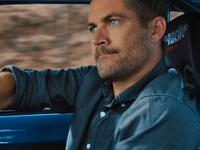 بول وولكر: توفي في 30 نوفمبر 2013 في حادث سير خلال الفترة التي يتم فيها تصوير مشاهد فيلم "فاست اند فيروس 7" بعد أن كان يقود سيارته بسرعة جنونية تمامًا كما كان يقوم بالفيلم.