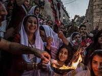 Yazidis in northern Iraq celebrating the Festival of Assembly (i.pinimg.com)