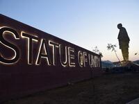 The "Statue Of Unity", the world's tallest statue dedicated to Indian independence leader Sardar Vallabhbhai Patel, stands overlooking the Sardar Sarovar Dam near Vadodara in India. (SAM PANTHAKY / AFP)