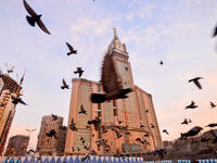 Skyline with Abraj Al Bait (Royal Clock Tower Makkah) in Mecca, Saudi Arabia (Shutterstock/File Photo)