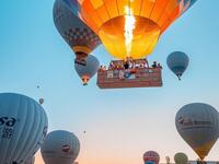 Cappadocia: Hot Air Balloon Flight at Sunrise (Twitter)