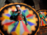 رقصة التنورة الصوفية أحد أهم مظاهر الاحتفال بشهر رمضان المبارك في مصر