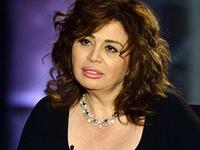 بالرغم من ان الفنانة إلهام شاهين تزوجت مرتين الاولى من رجل الأعمال عادل حسني والثانية من رجل الأعمال اللبناني عزت قدورة وظل الزواج بشكل سري لمدة عامين وانفصلت عنه أيضا ولم تنجب إلهام شاهين من زيجاتها الاثنتين.
