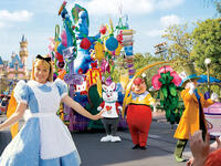 A group of Disneyland characters. (hianaheimresort.com)