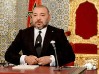 حصل الملك محمد السادس على شهادة البكالوريوس في الحقوق من جامعة محمد الخامس أكدال، ثم نال شهادة الدكتوراه في الحقوق من جامعة "نيس صوفيا انتبوليس" الفرنسية.