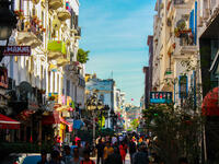 Tunisia downtown. (staticflickr.com)