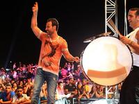 أعلن الفنان جو أشقر عن إعتماده إستراتيجيّة فنيّة جديدة بعد عيد الفطر السعيد.